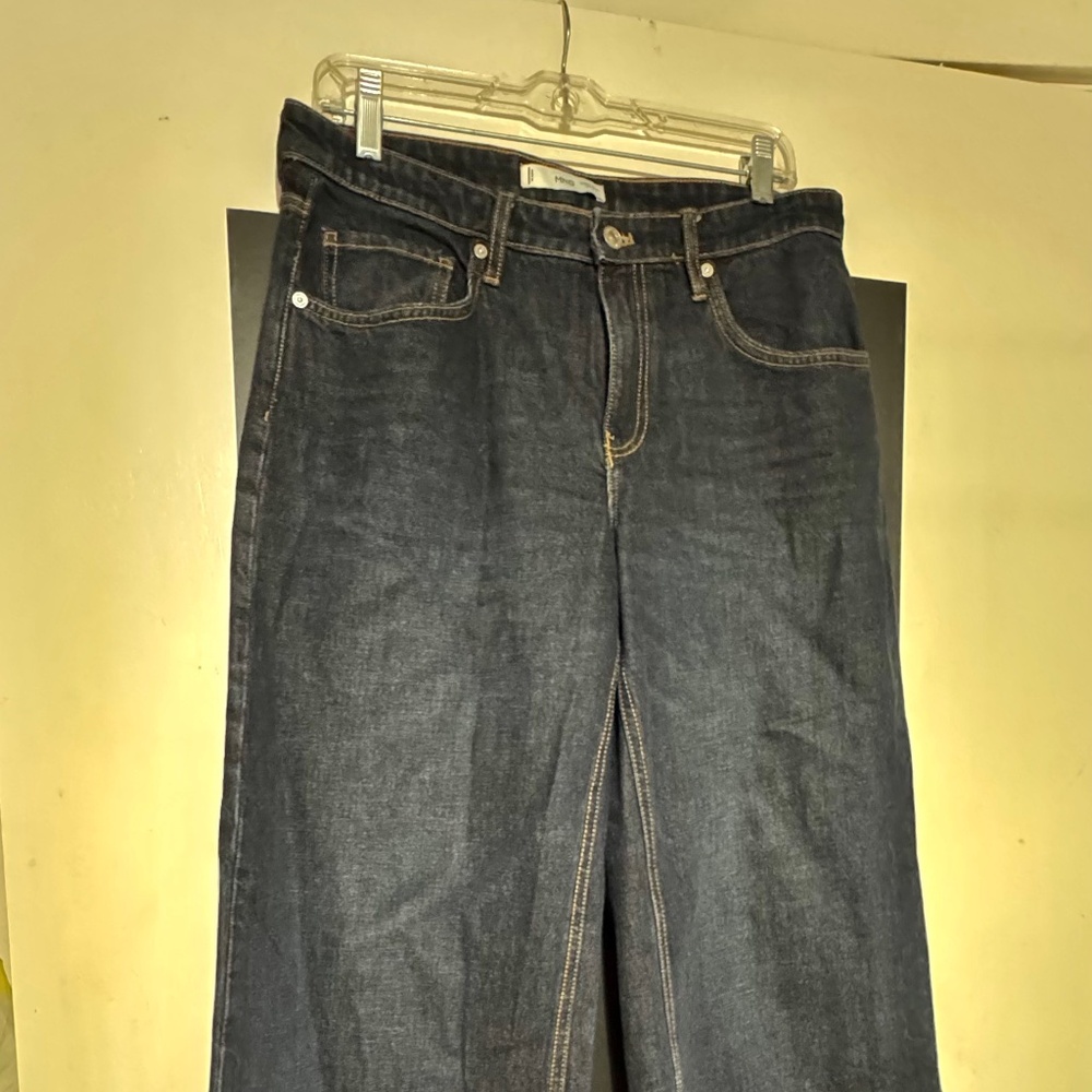 Mango Size 6, super dark wash Wide Leg jeans!
